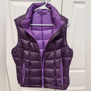 Almost BRAND NEW Wind River Puffer Vest